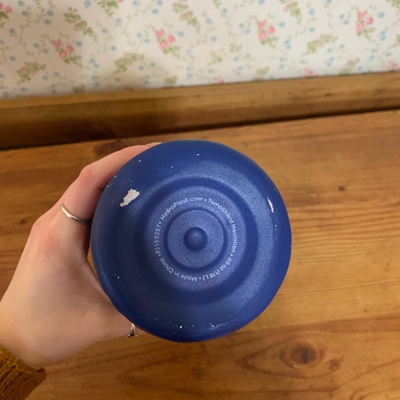 Hydro flask water bottle, 40oz widemouth insulated - Picture 2 of 4